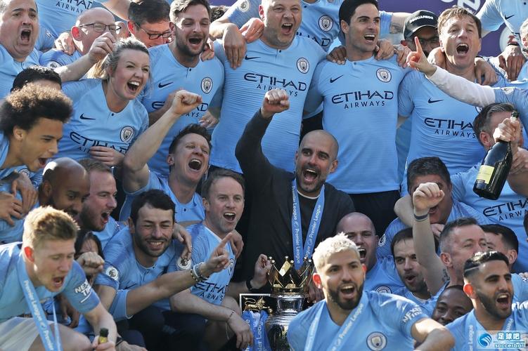 战海港两射一传，林加德加盟首尔65场比赛以来首次单场造3球（林加德对阵海港梅开二度并送助攻，加盟首尔后65战首度单场造三球）