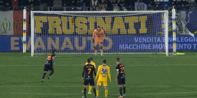 橙衣军团来袭！荷兰第12次跻身世界杯正赛，此前3次获得亚军